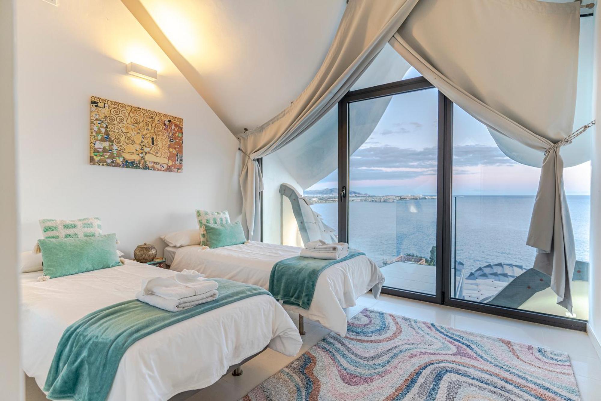 Rentitspain Casa Del Acantilado Piscina Climatizada サロブレーニャ エクステリア 写真